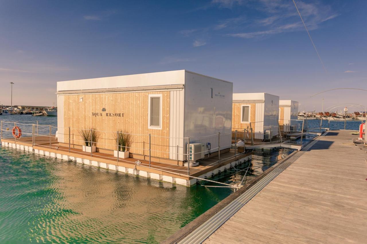 AQUA RESORT GIULIANOVA - Houseboat Experience Exterior foto