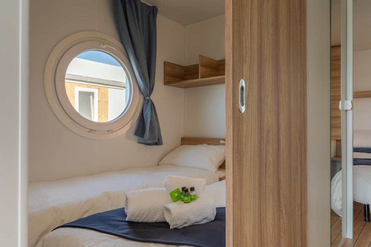 AQUA RESORT GIULIANOVA - Houseboat Experience Exterior foto